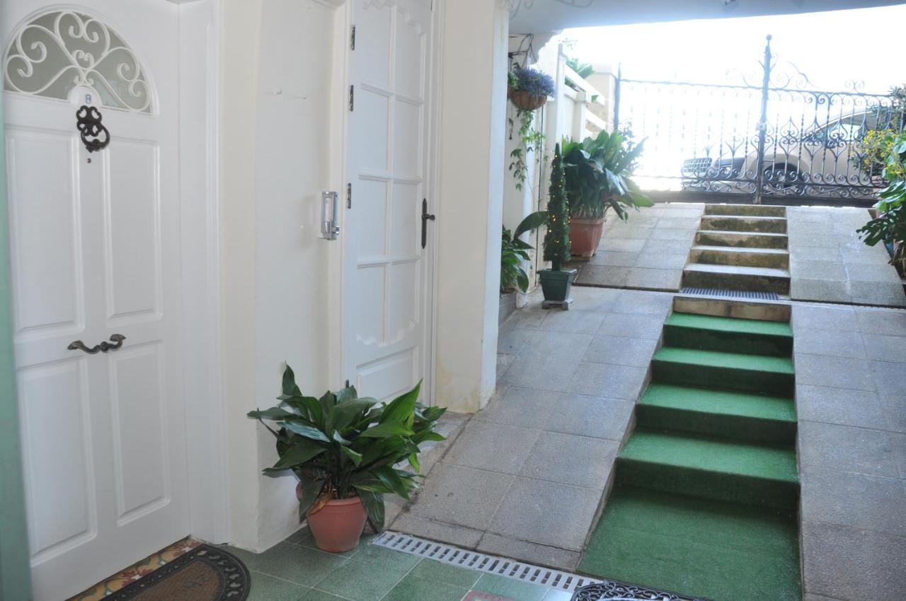Private Apartment In Pembroke St Julians Esterno foto
