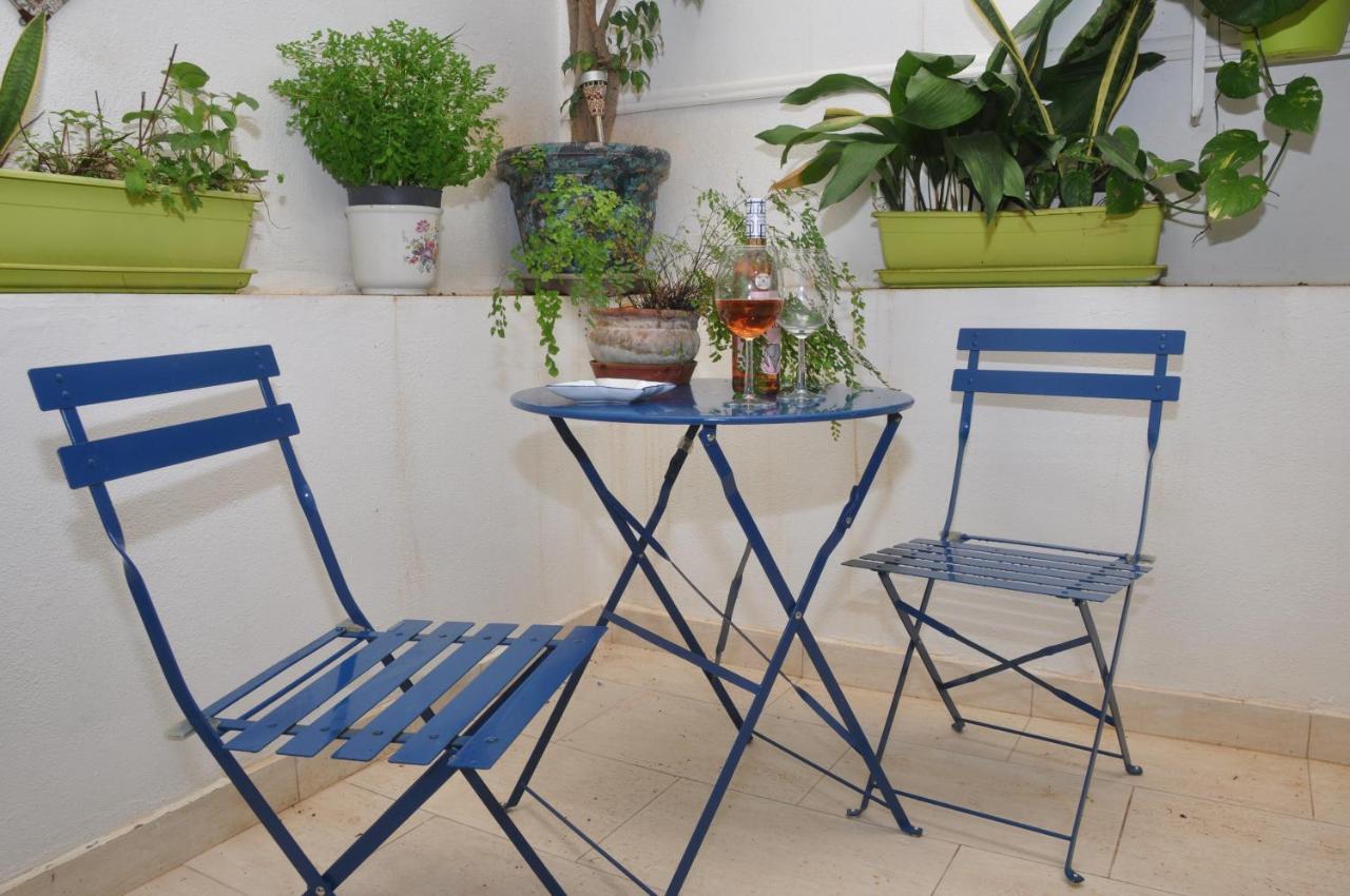 Private Apartment In Pembroke St Julians Esterno foto
